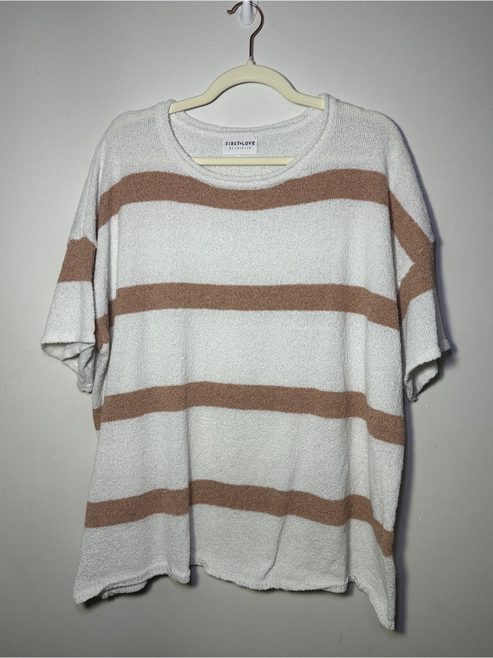 First Love by lovelyn Cream and Beige Short Sleeve Knit Top Size 3X Coastal